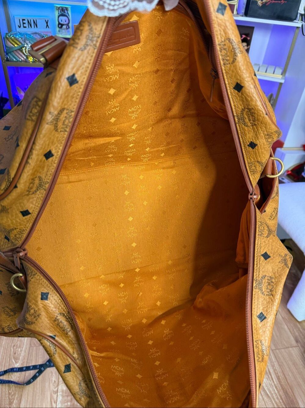 Mcm Viseto Cognac Leather Weekender Round Duffle Bag w/ handle coupler wrap 55cm - Picture 9 of 15